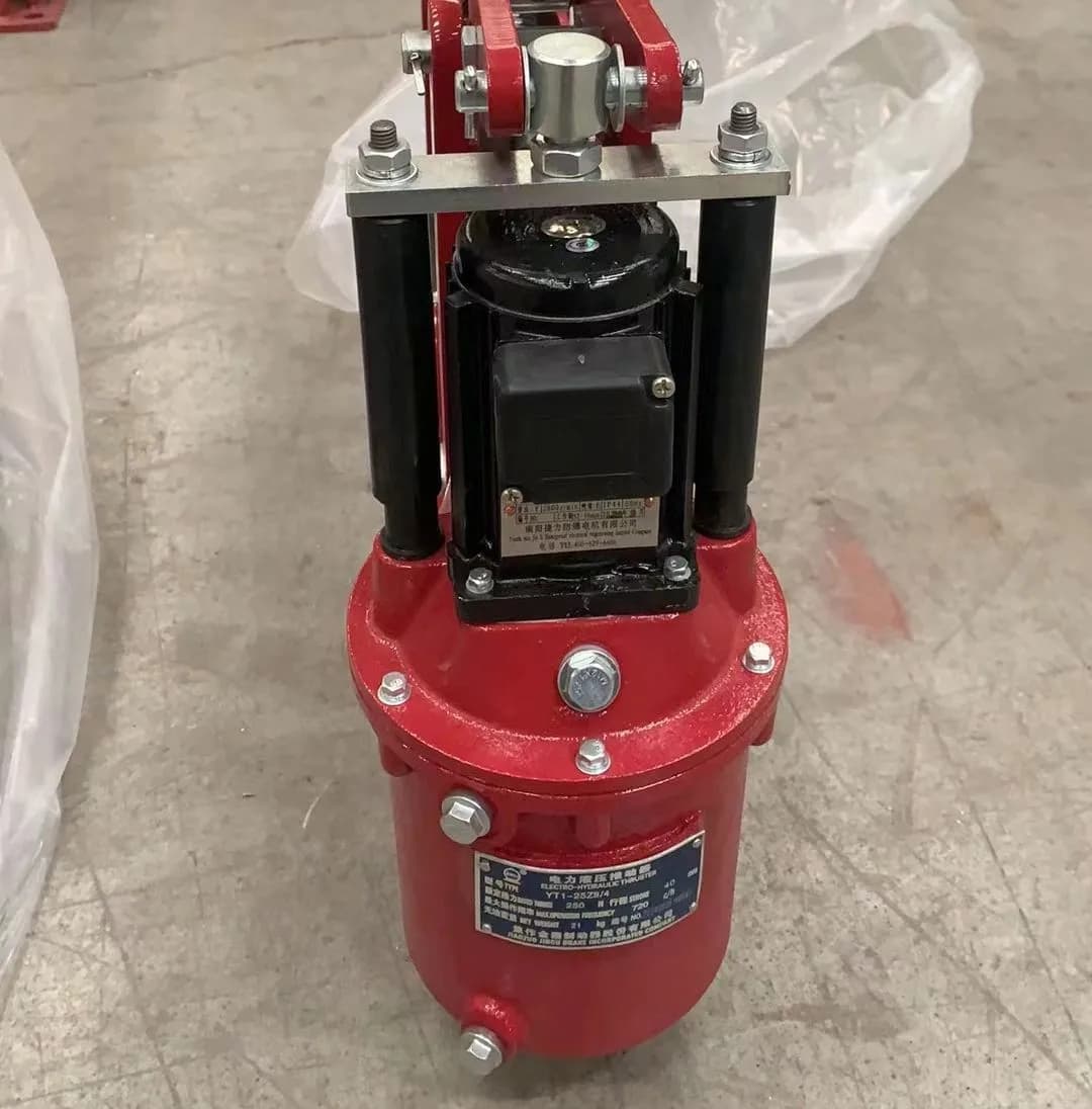 Bầu phanh thuỷ lực 45 2/5